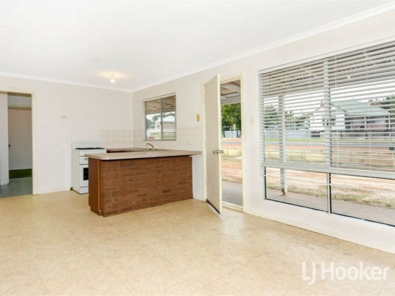 21 Moira Road, Collie WA 6225