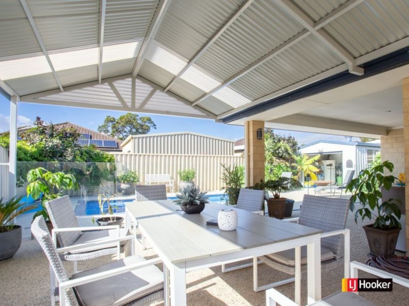 14 Greenough Place, Millbridge WA 6232