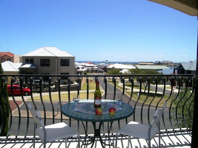 Unit 1/15 Whale View, Bunbury WA 6230