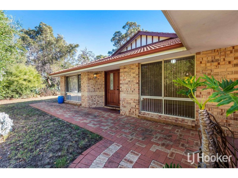 17 Australind Road, Leschenault WA 6233