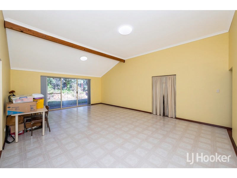 17 Australind Road, Leschenault WA 6233