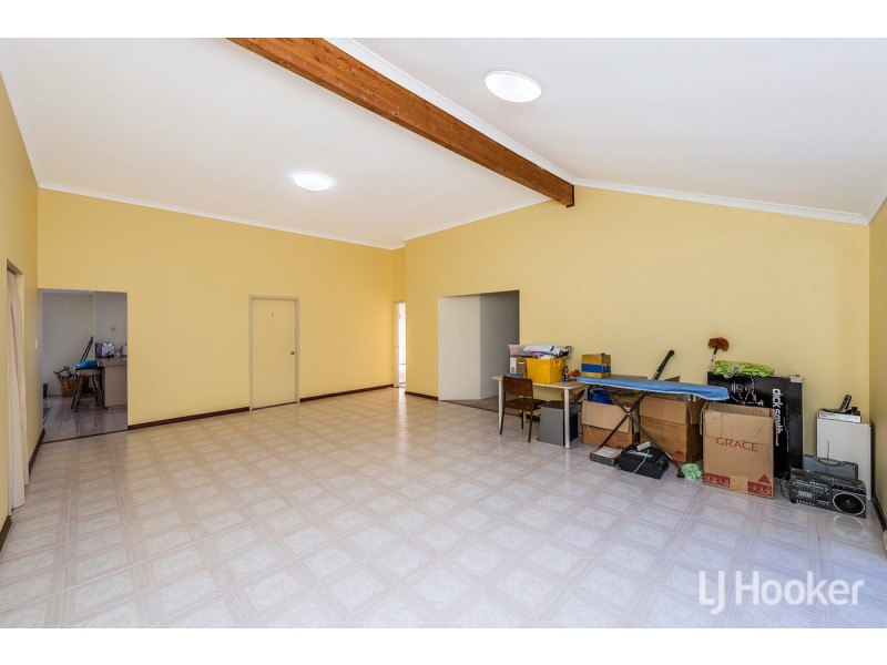 17 Australind Road, Leschenault WA 6233