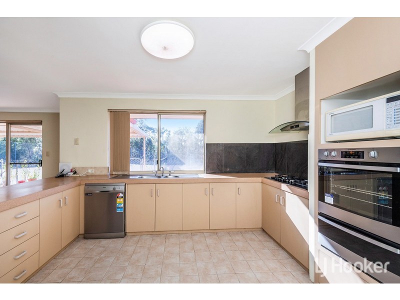 17 Australind Road, Leschenault WA 6233