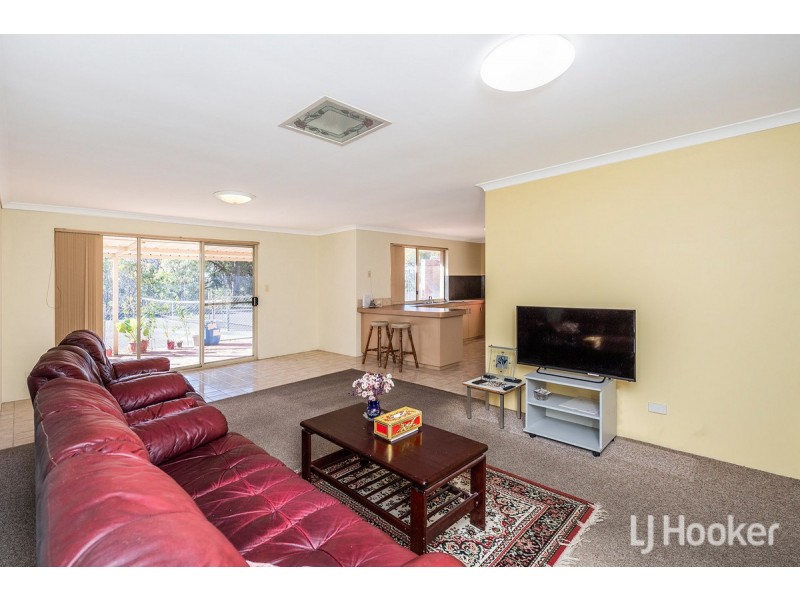 17 Australind Road, Leschenault WA 6233