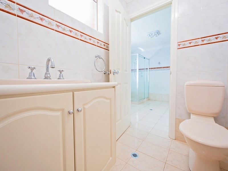 10 Shenton Close, Leschenault WA 6233