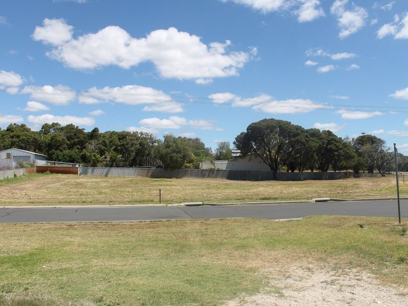 187 Old Coast Rd, Australind WA 6233