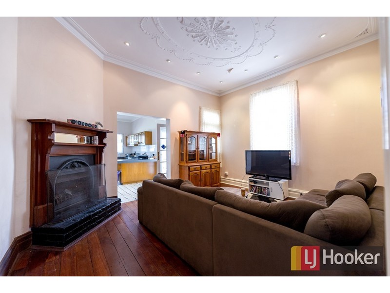 6 Symmons Street, Bunbury WA 6230