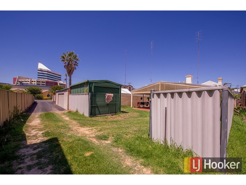 6 Symmons Street, Bunbury WA 6230