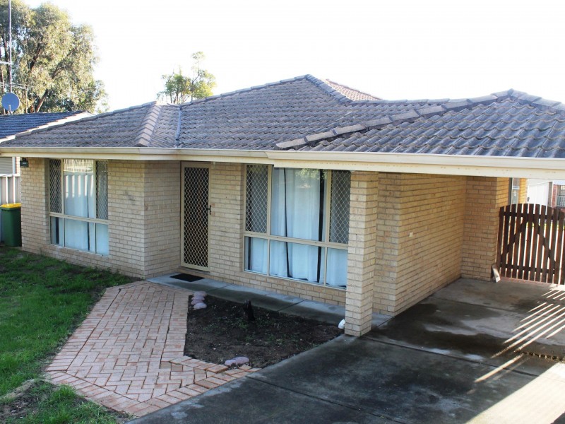 36 Jacaranda Crescent, Withers WA 6230