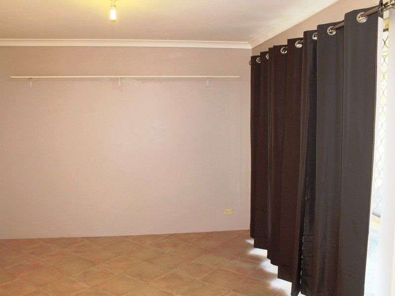 36 Jacaranda Crescent, Withers WA 6230