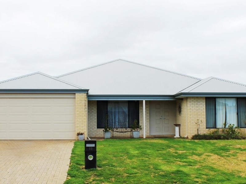 15 Friartuck Road, Dalyellup WA 6230