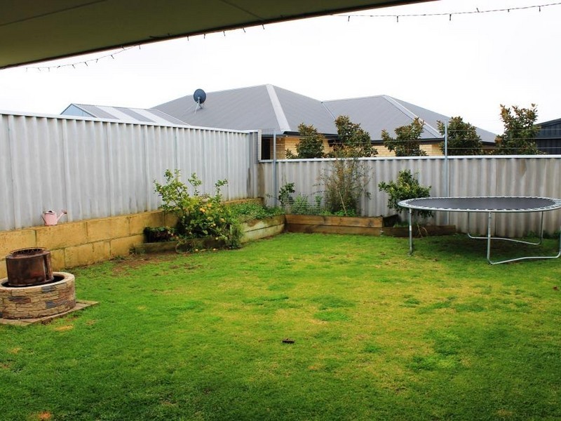 15 Friartuck Road, Dalyellup WA 6230