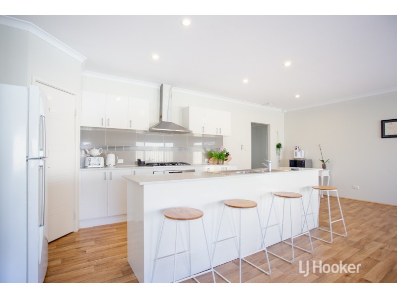 8 Isernia Place, South Bunbury WA 6230