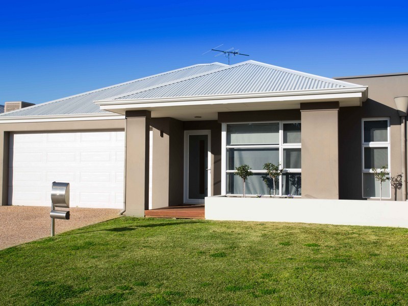 8 Ambrose Green, Pelican Point WA 6230