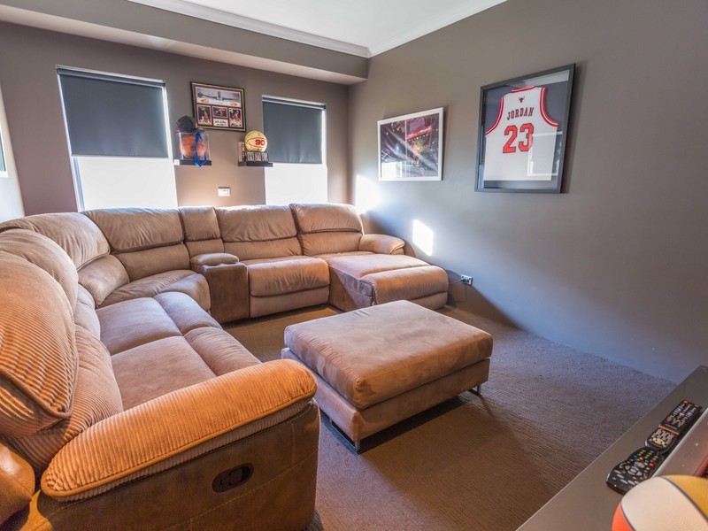 8 Ambrose Green, Pelican Point WA 6230