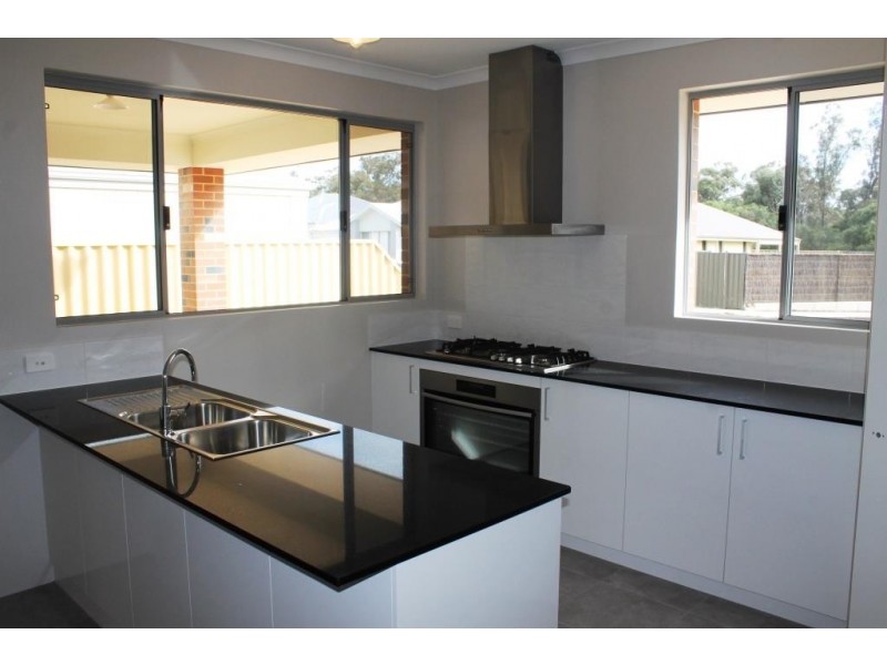 42 Bibra Loop, Dalyellup WA 6230