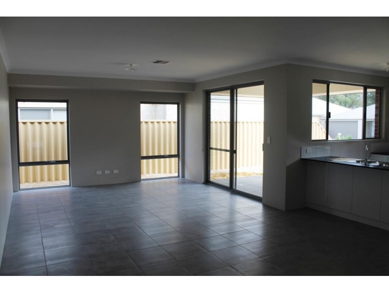 42 Bibra Loop, Dalyellup WA 6230