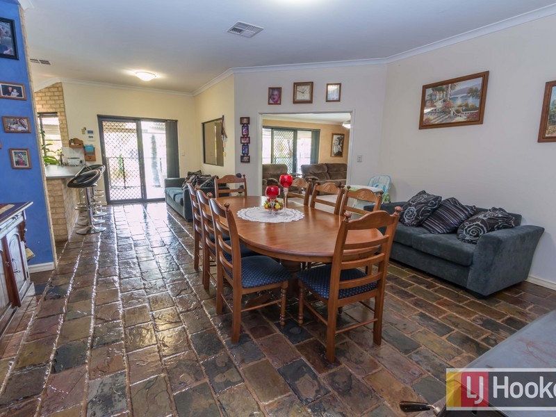 1 Roberts Road, Leschenault WA 6233