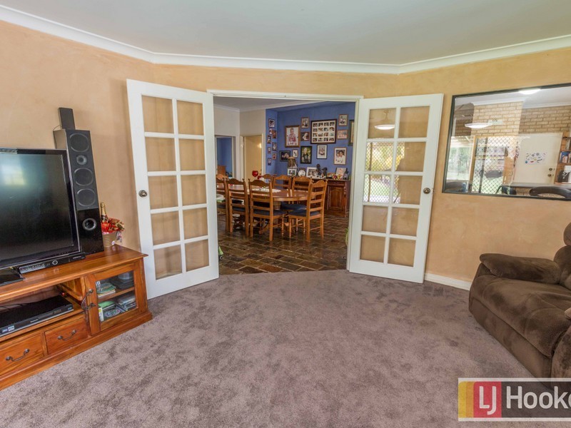 1 Roberts Road, Leschenault WA 6233