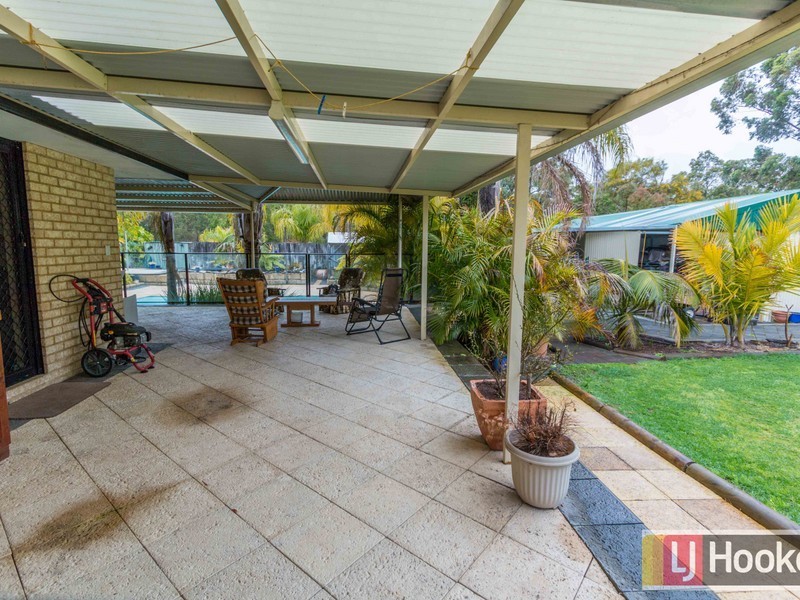 1 Roberts Road, Leschenault WA 6233