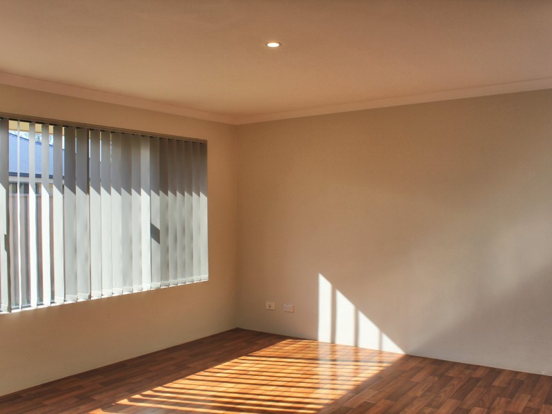 54 Blue Wren Drive, Eaton WA 6232