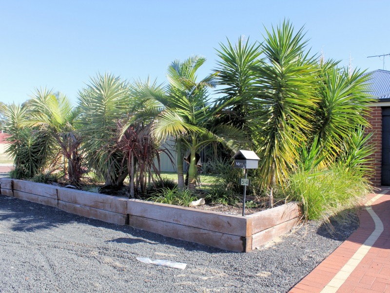 54 Blue Wren Drive, Eaton WA 6232