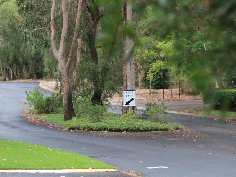 4 Hudson Place, Leschenault WA 6233