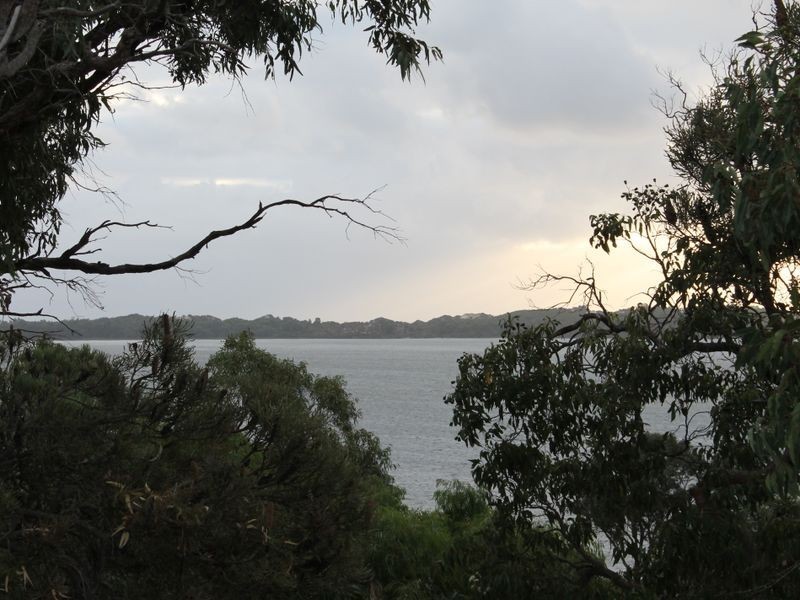 4 Hudson Place, Leschenault WA 6233