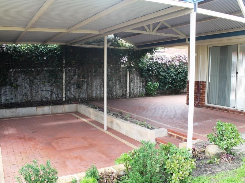 3 Oriel Court, College Grove WA 6230