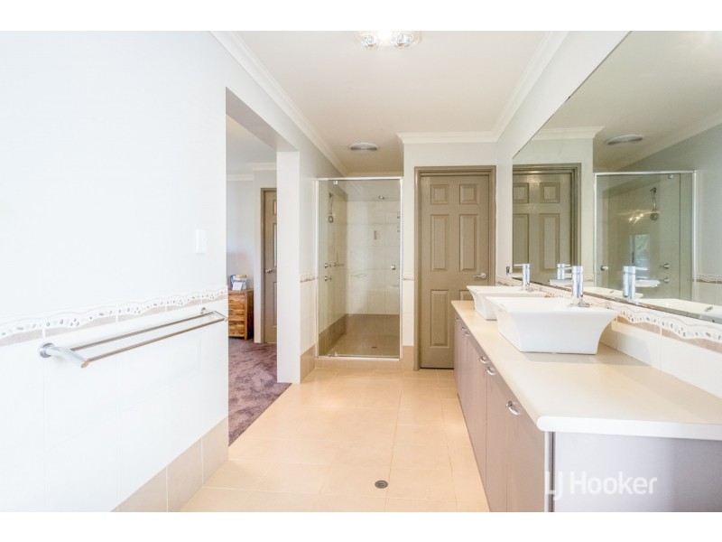 5 Midas Street, Carey Park WA 6230