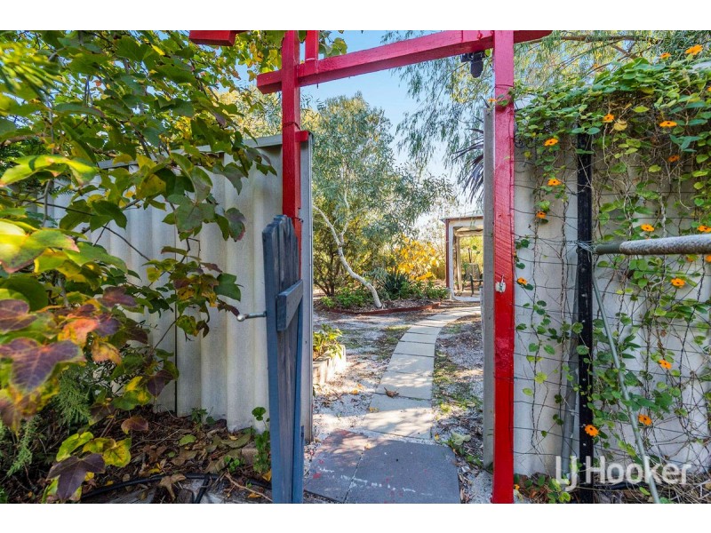 31 East Road, Capel WA 6271