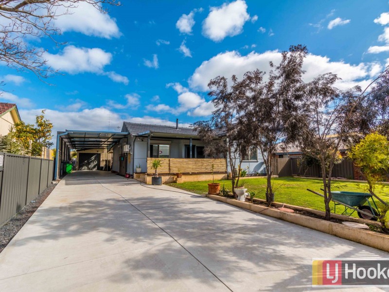 19 Mondak Place, Carey Park WA 6230