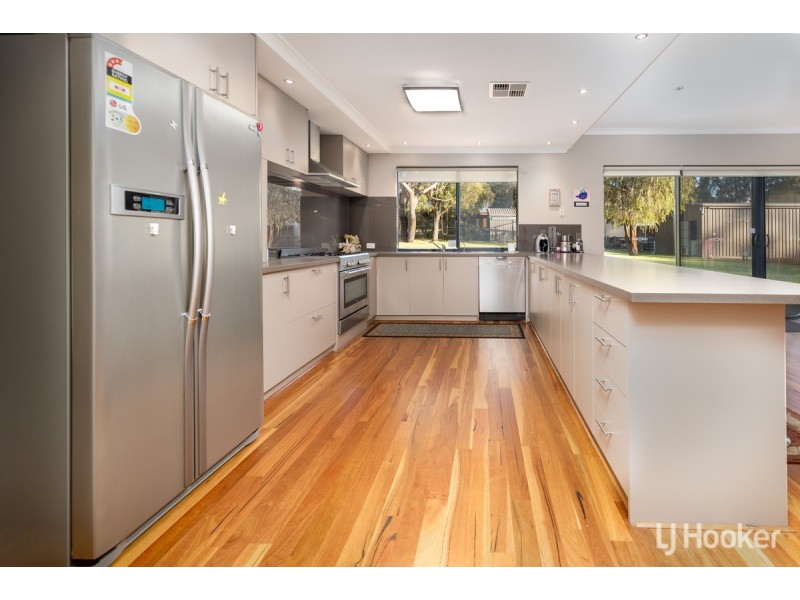 12 Kardan Way, Dalyellup WA 6230