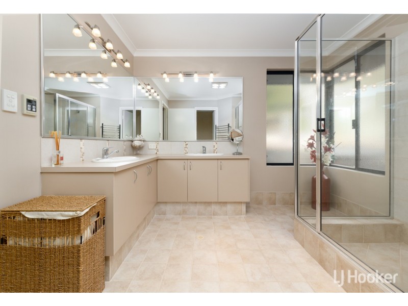 12 Kardan Way, Dalyellup WA 6230