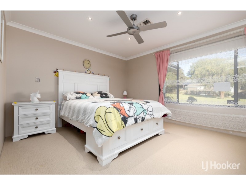 12 Kardan Way, Dalyellup WA 6230