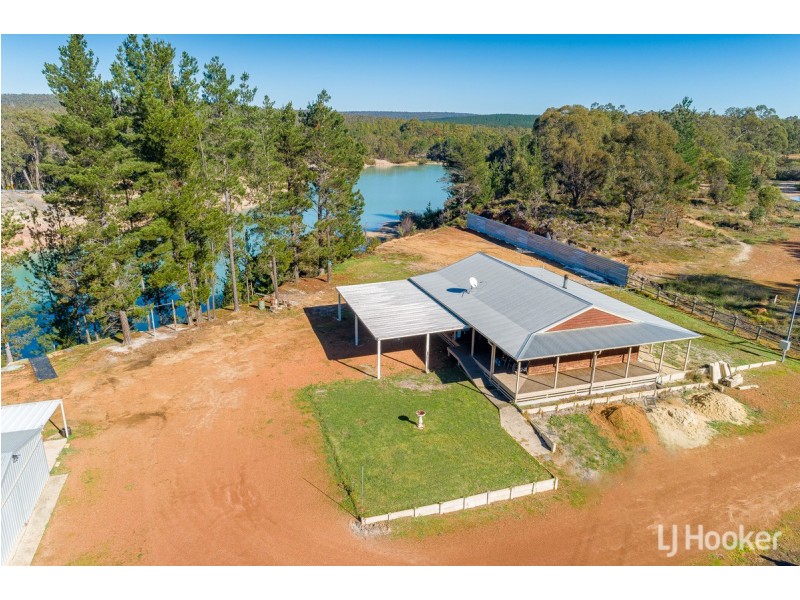 55 Montgomery Street, Allanson WA 6225