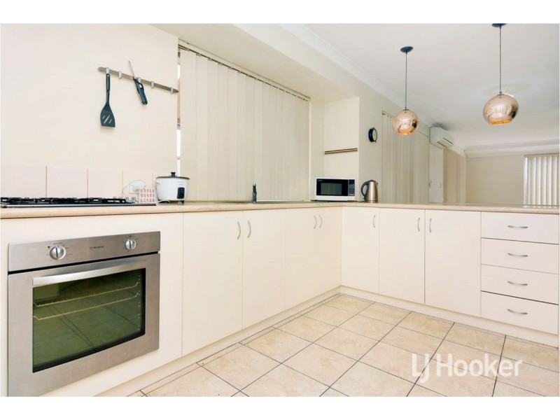 6 Saunders Street, Collie WA 6225