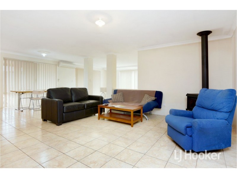 6 Saunders Street, Collie WA 6225
