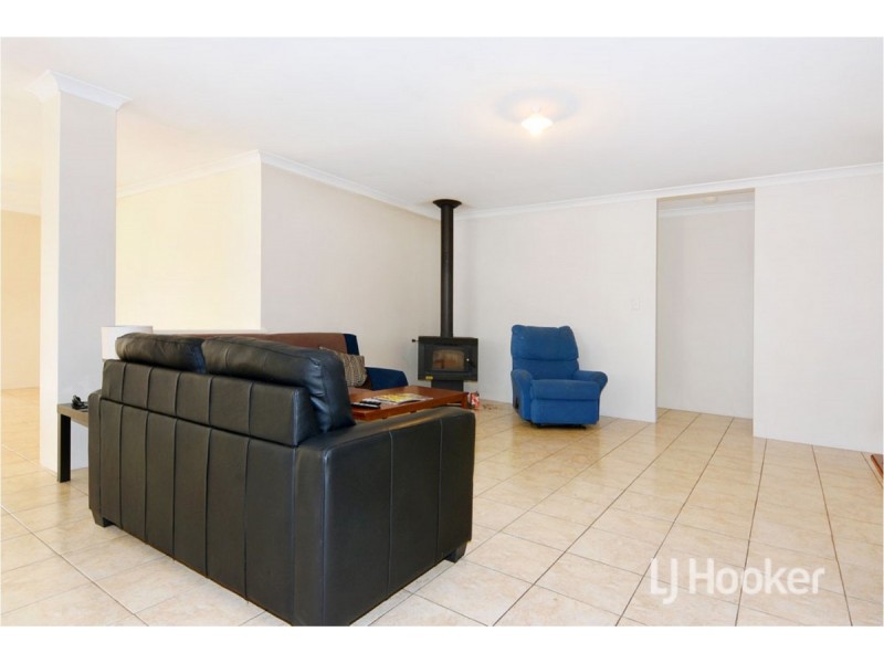 6 Saunders Street, Collie WA 6225