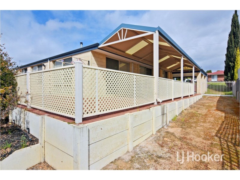6 Saunders Street, Collie WA 6225
