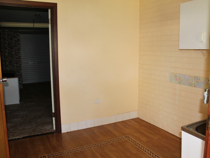 8B Upton Place, Australind WA 6233