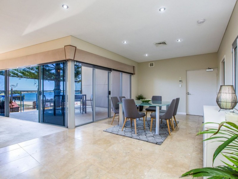 2/2 Jetty Road, Bunbury WA 6230