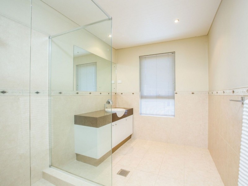 2/2 Jetty Road, Bunbury WA 6230