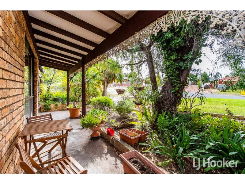 4 Dixon Place, Eaton WA 6232