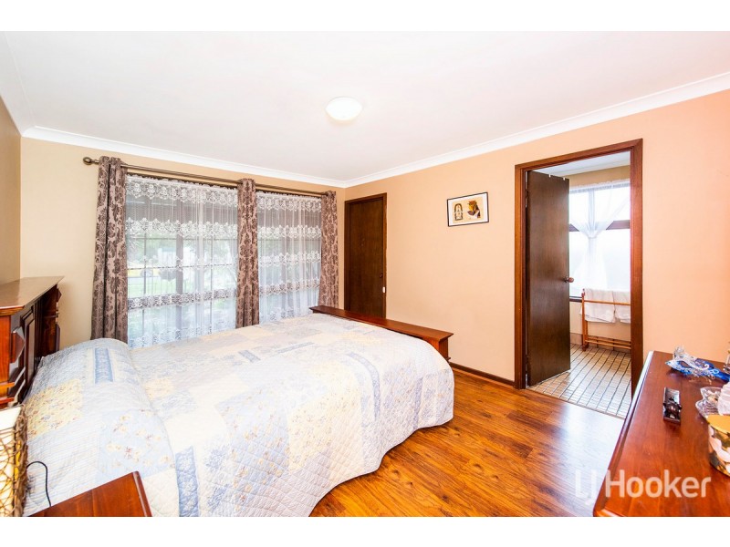 4 Dixon Place, Eaton WA 6232