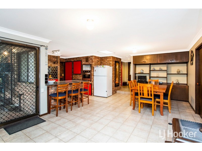 4 Dixon Place, Eaton WA 6232