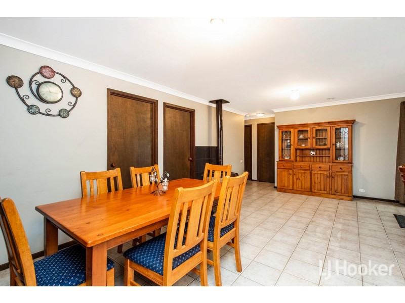 4 Dixon Place, Eaton WA 6232