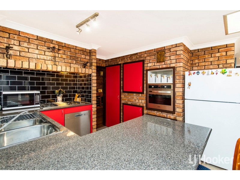 4 Dixon Place, Eaton WA 6232