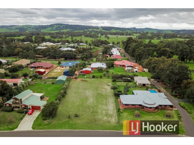 4 O’Meara Drive, Burekup WA 6227