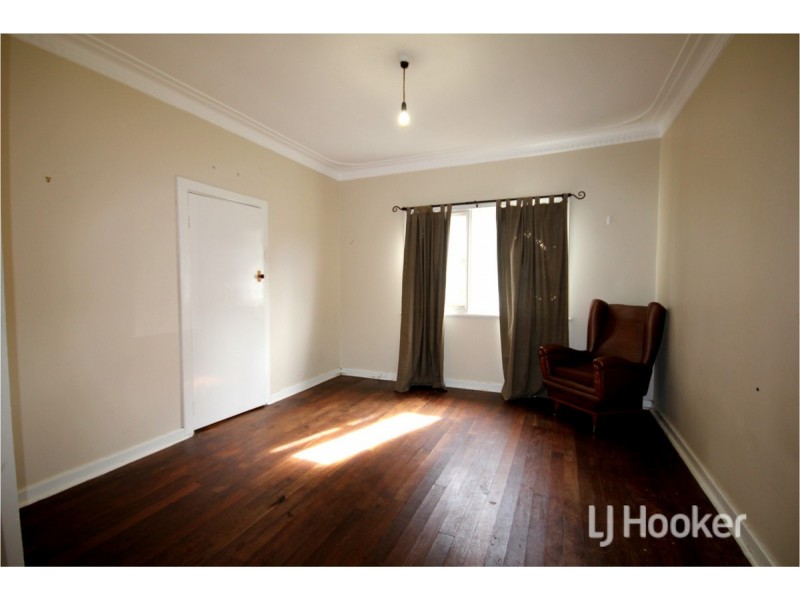 17 Davis Street, Collie WA 6225